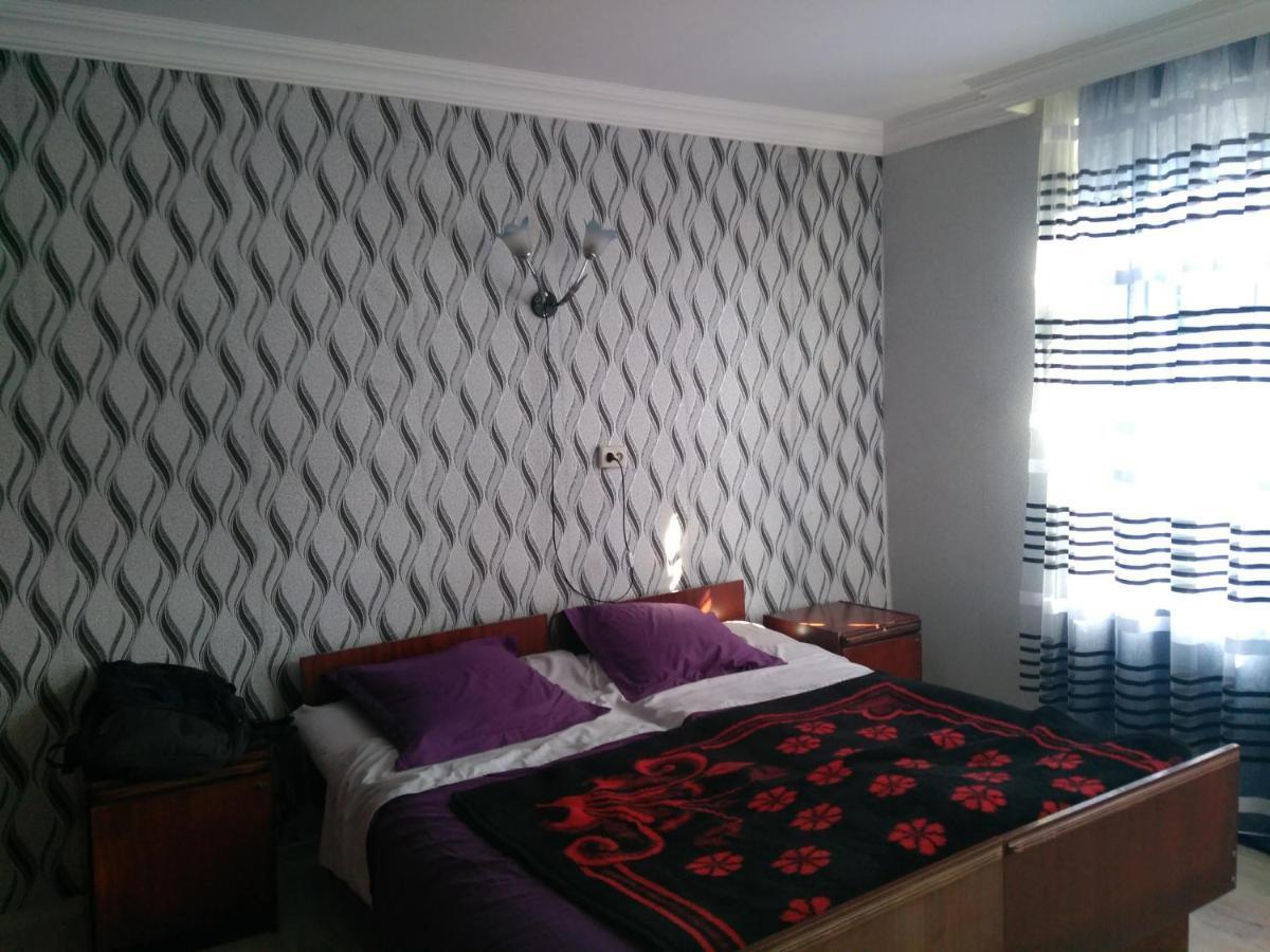 9 Plus - Orbeli Esterno foto