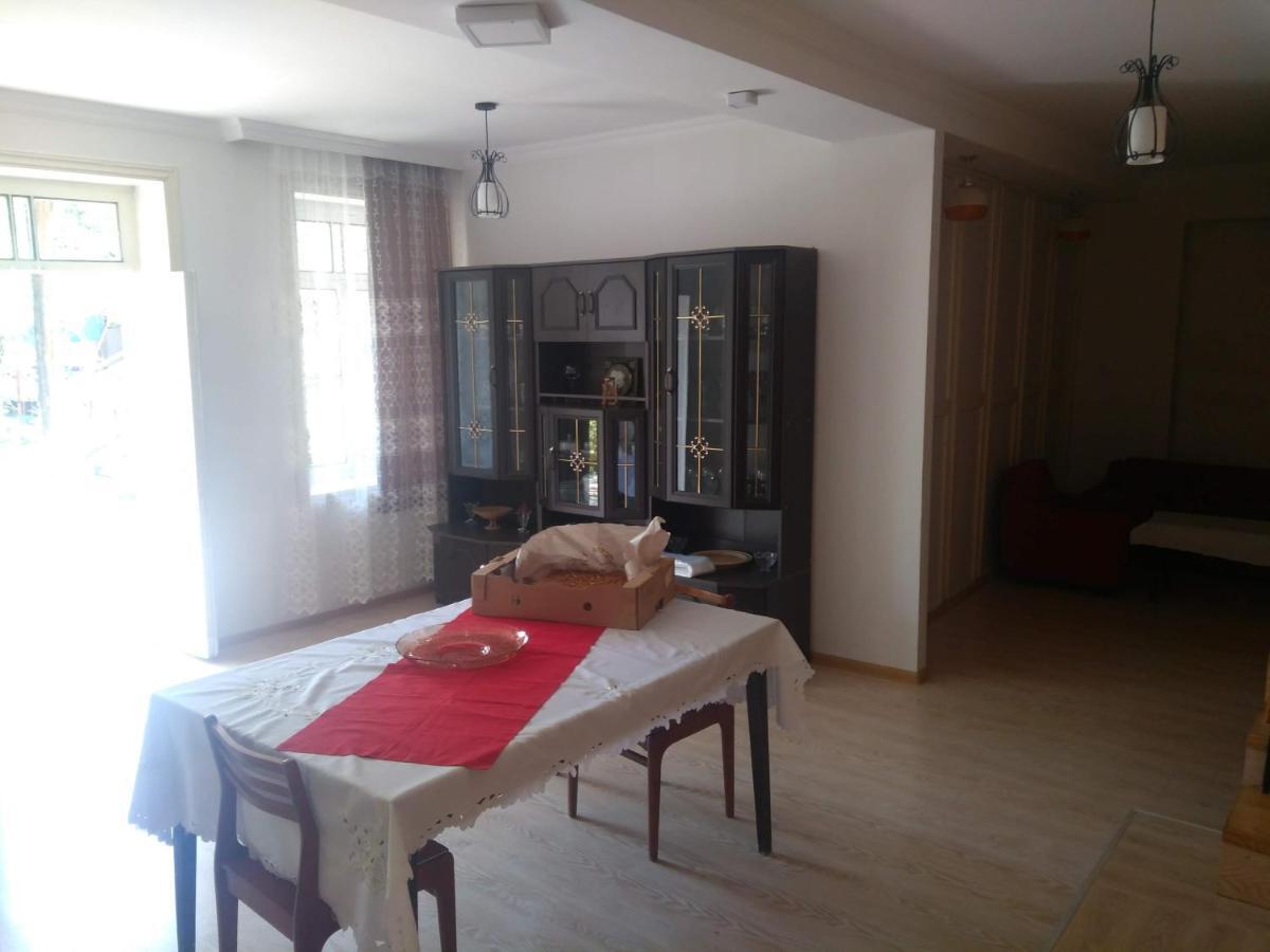 9 Plus - Orbeli Esterno foto